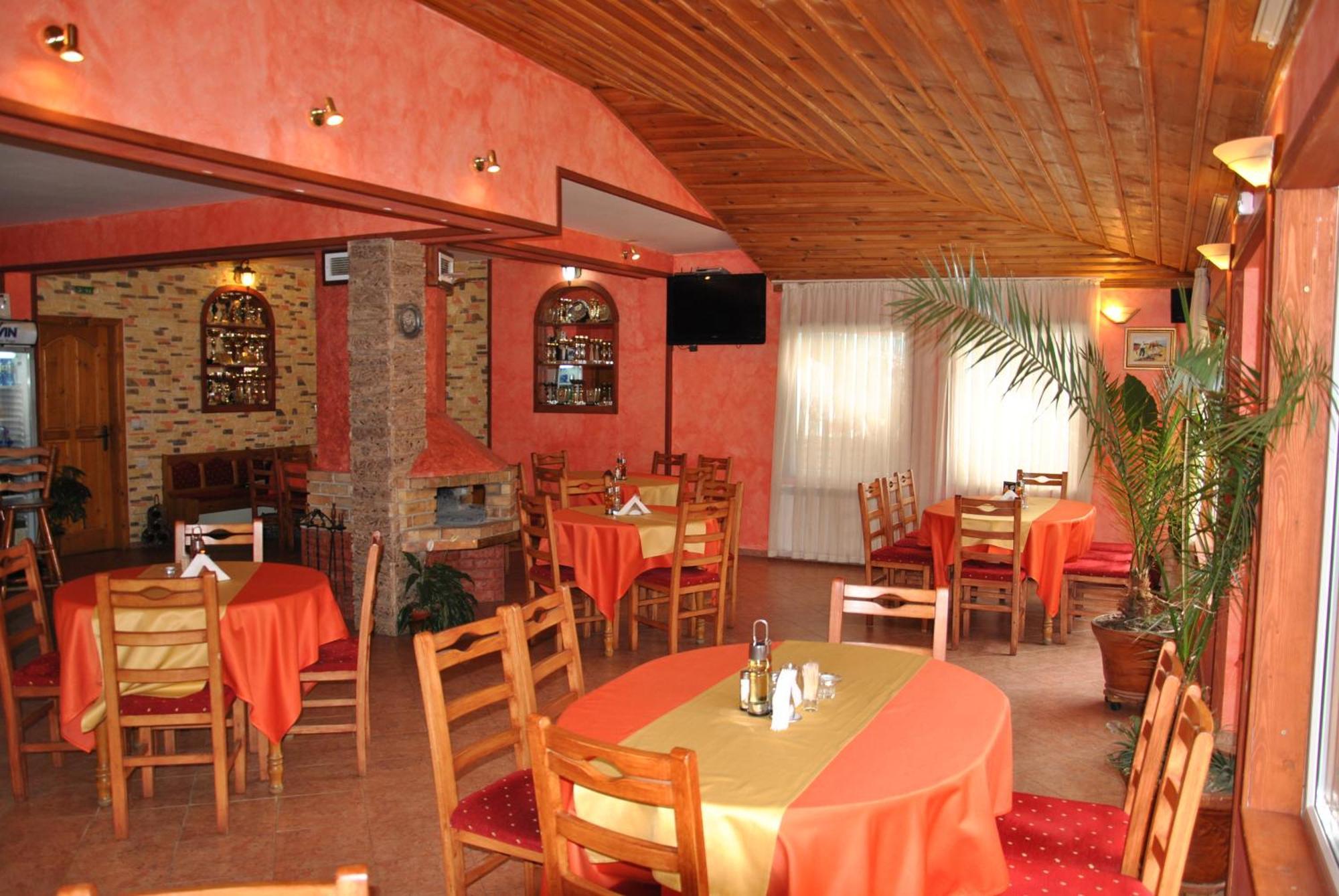 צ'פלארה Family Hotel Shoky מראה חיצוני תמונה